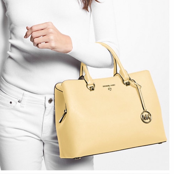 Michael Kors Saffiano Large Edith Satchel *Buttercup* - Picture 1 of 16